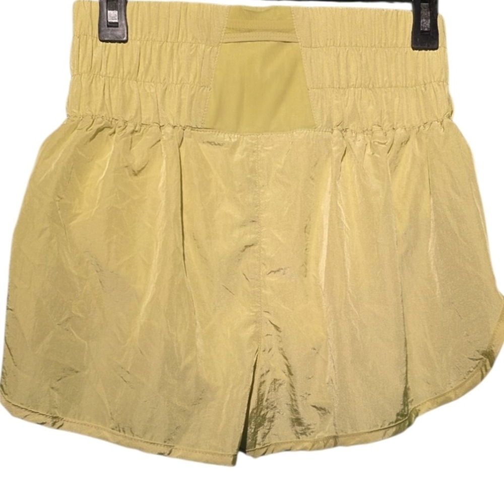 Free People NWT Golden Yellow Women's High-Waisted Shorts Waist 32 Inseam 2 - Picture 2 of 4